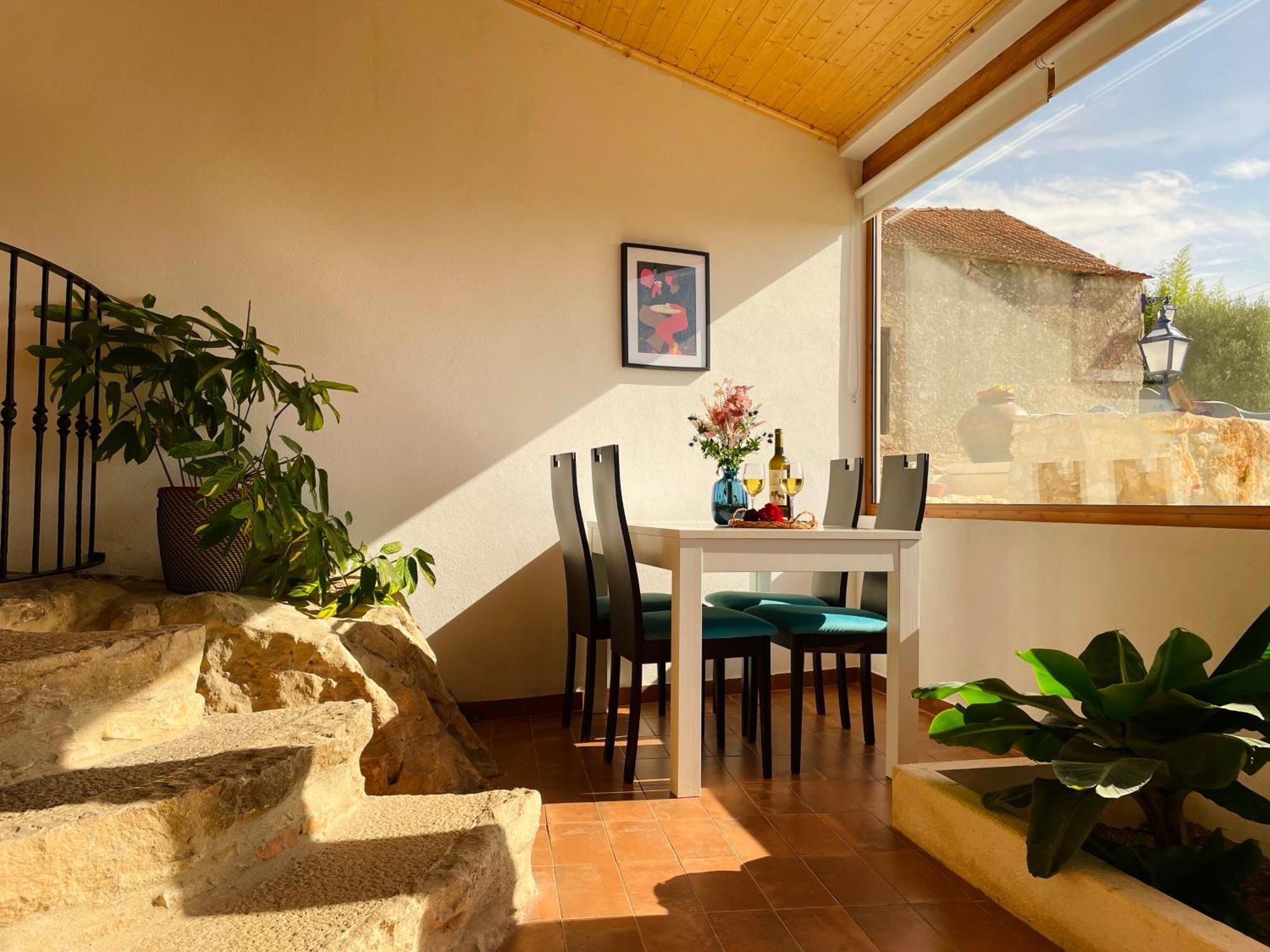 Tufa Guest House, Wellness & - Campus * Corredoura